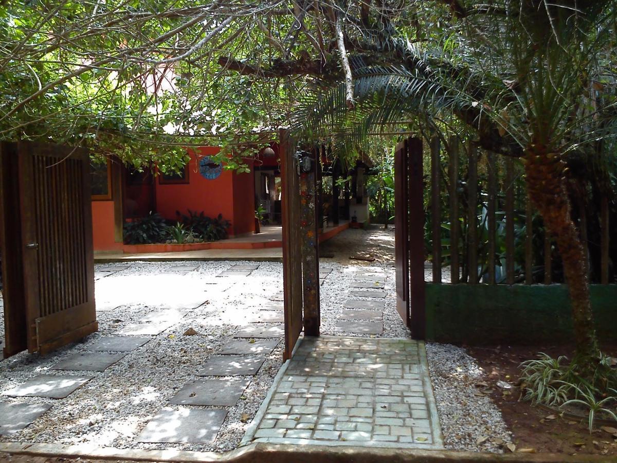 Acomodação com café da manhã  Chez Tie Ubatuba